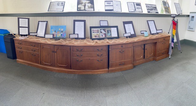 panoramic view of student project display in 308 Ustler Hall