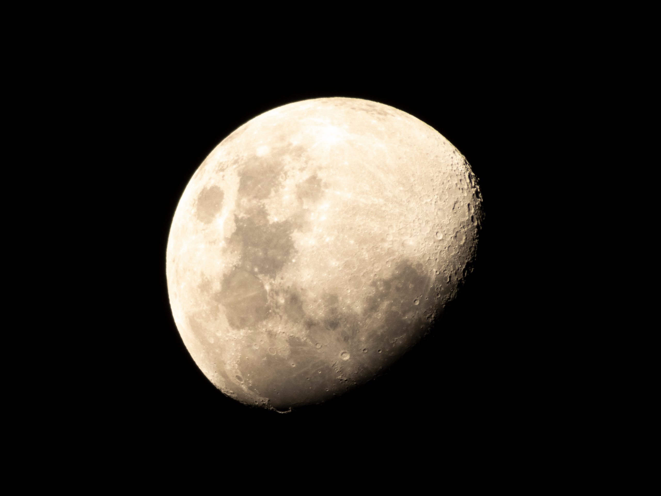 High-res photo of the moon.